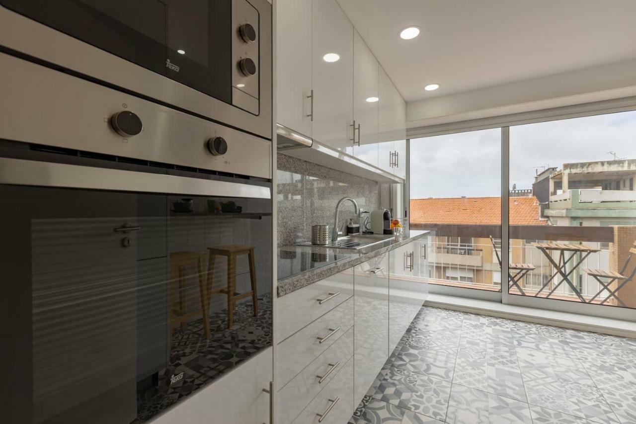 Trindade Sunny Downtown Apartment With Balcony & Ac ปอร์โต ภายนอก รูปภาพ