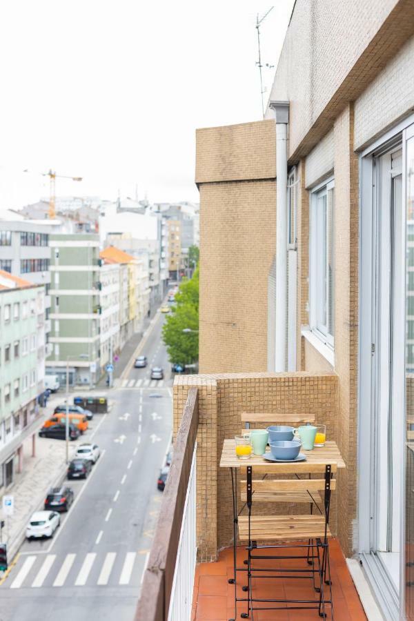 Trindade Sunny Downtown Apartment With Balcony & Ac ปอร์โต ภายนอก รูปภาพ